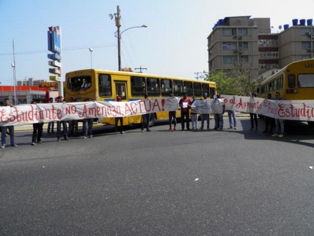 Estudiantes LUZ