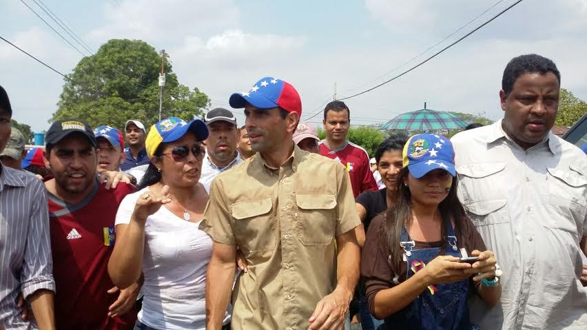 Capriles: Para que esto cambie tiene que ser el pueblo el que revoque