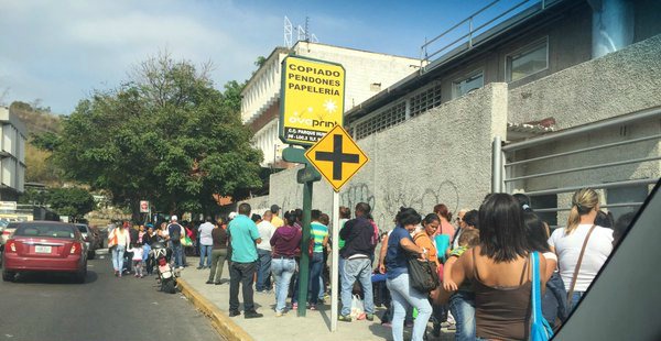 #18Mar: Así amanecieron las colas este viernes