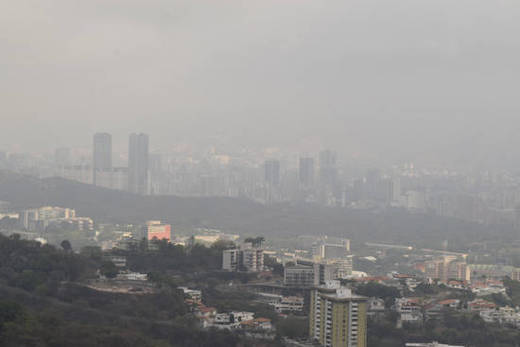 Calima, cenizas y contaminación causan alergias y crisis respiratorias