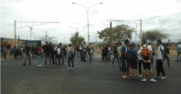 protesta unexpo transporte