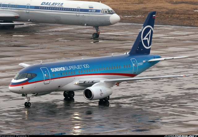 Sukhoi SSJ100