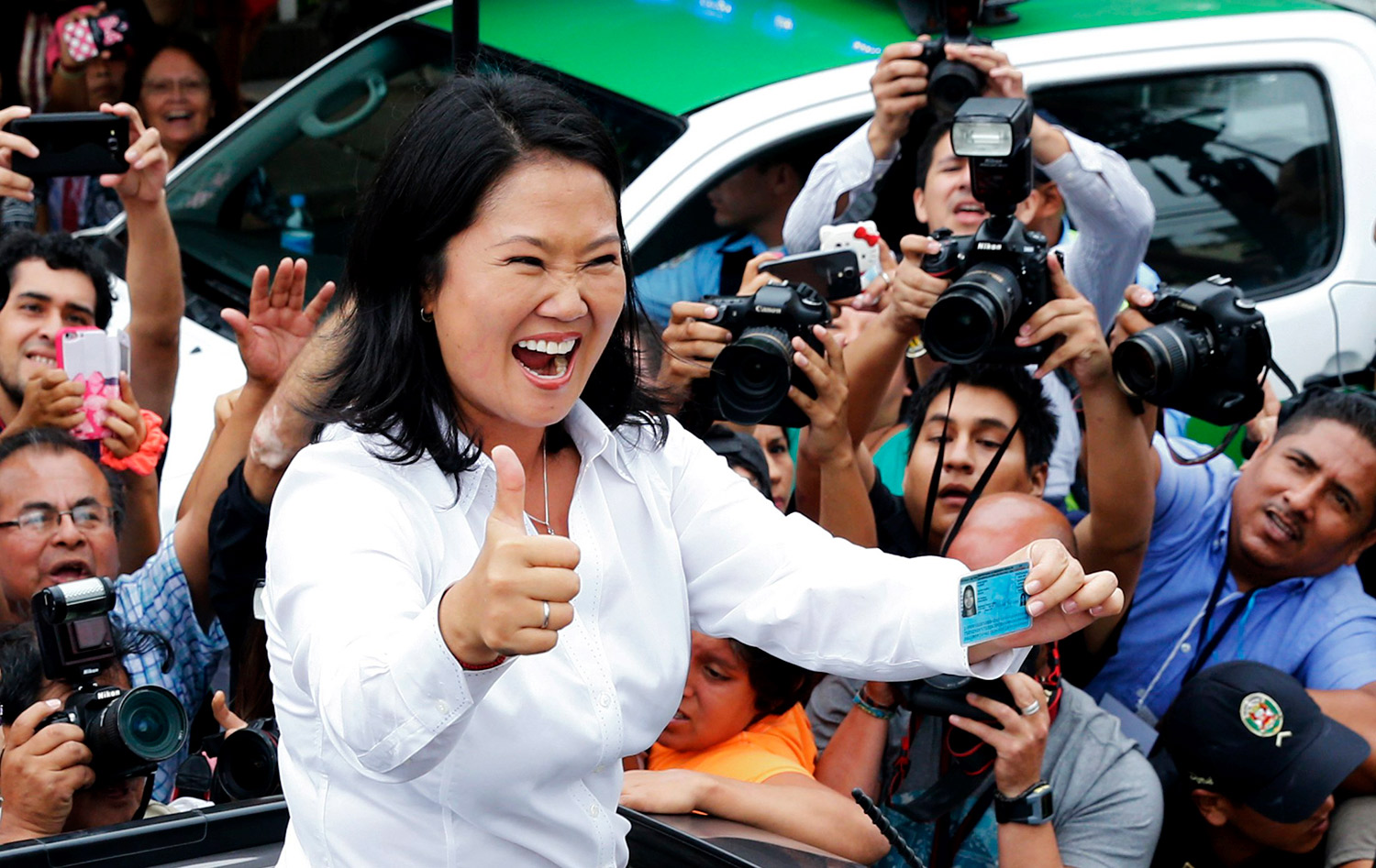 Keiko gana con 38,04 % pero habrá segunda vuelta