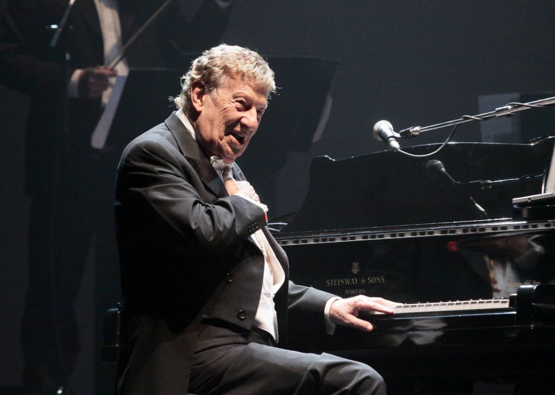 Muere el compositor y pianista argentino de tango Mariano Mores