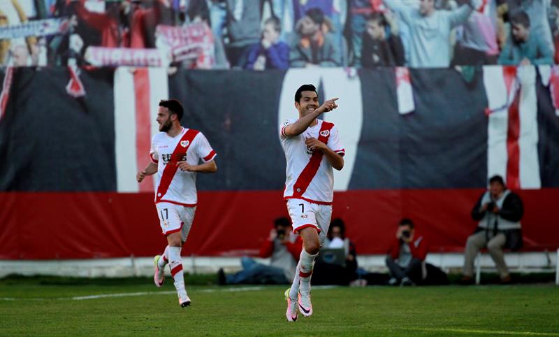 Miku anota el gol de la victoria del Rayo sobre Mirandés en amistoso