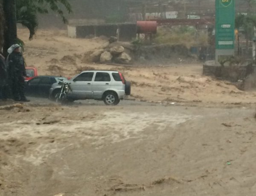 Caos en Caracas tras segundo día de lluvia