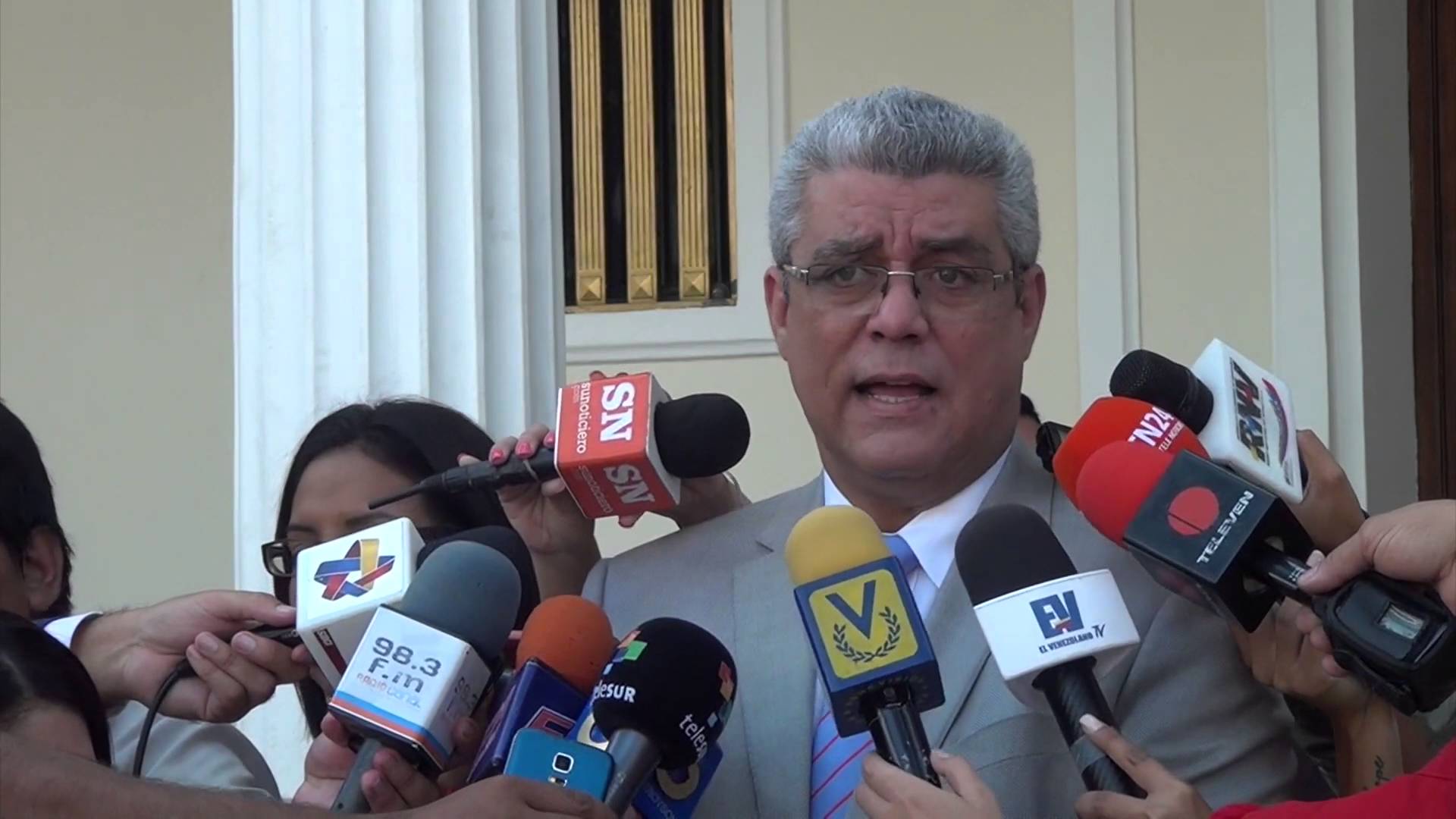 Gobierno negocia deuda de Pdvsa en EEUU con empresas de dudosa reputación, denunció diputado Marquina