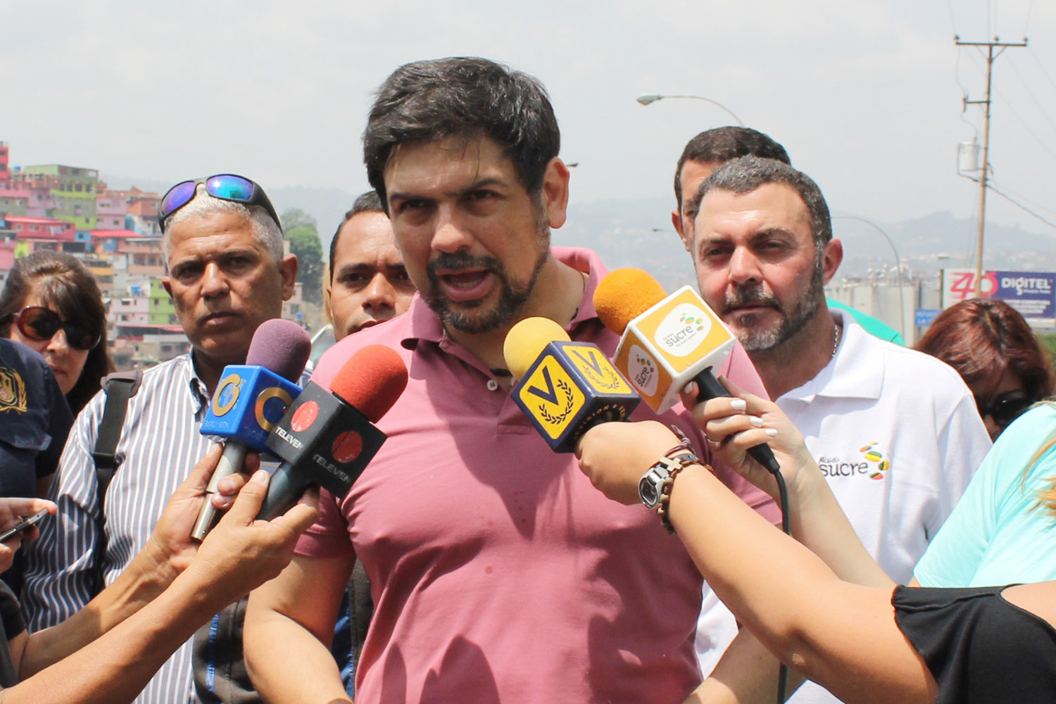 Alcaldía de Sucre rehabilitó calle de acceso a El Coliseo