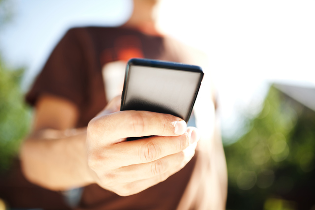 Reportan que operadoras de telefonía celular no han actualizado la hora