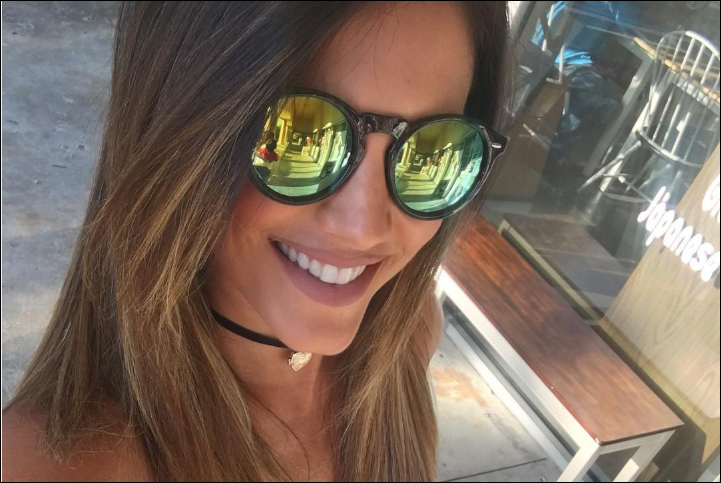 Deluxe Edition: No te pierdas el maravilloso escote de Gaby Espino en Instagram