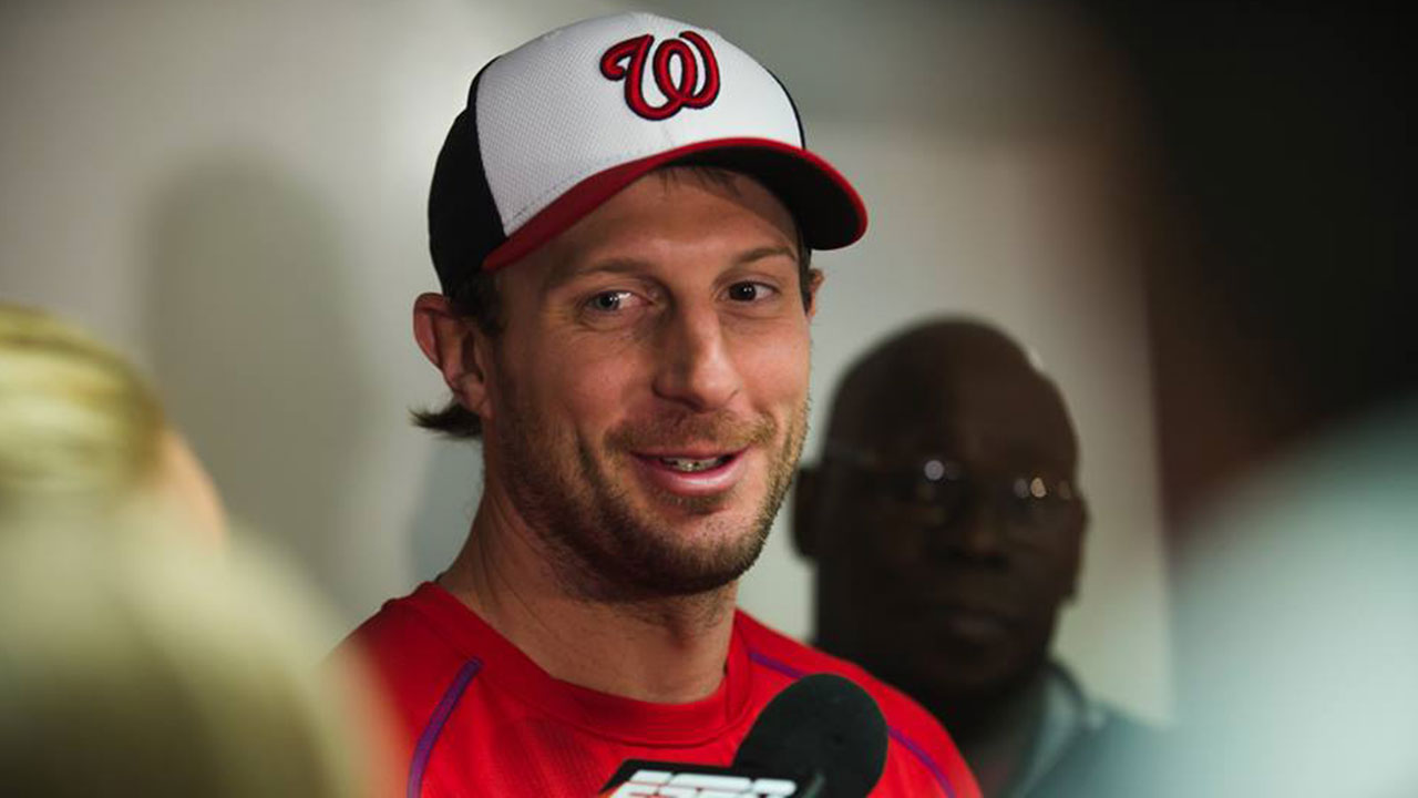 Max Scherzer abanicó a 20 y empató a Clemens, Wood y Johnson