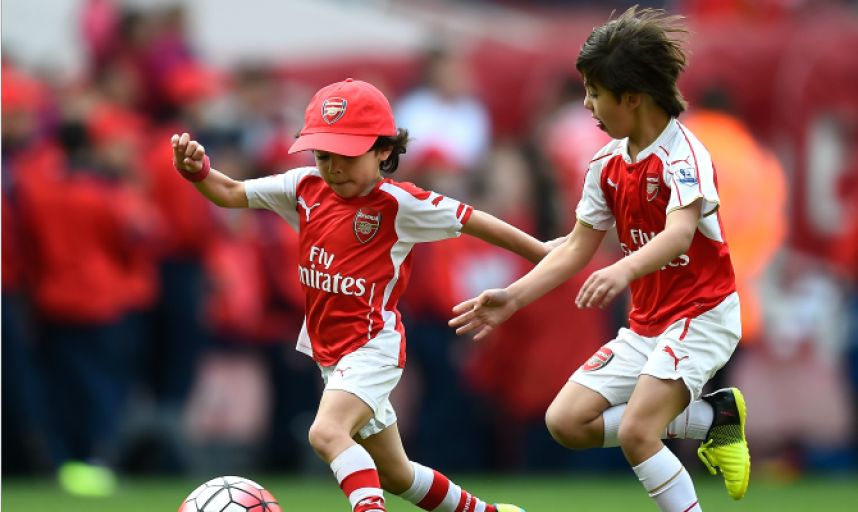 El fútbol en los genes: El hijo de Santi Cazorla se lució  con estos regates (Video)