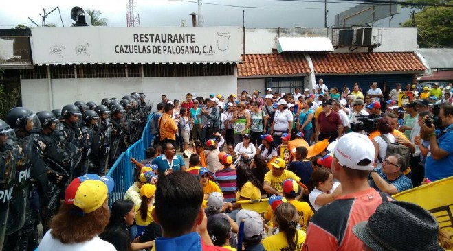 Oposición también se concentra en Nueva Esparta para exigir revocatorio