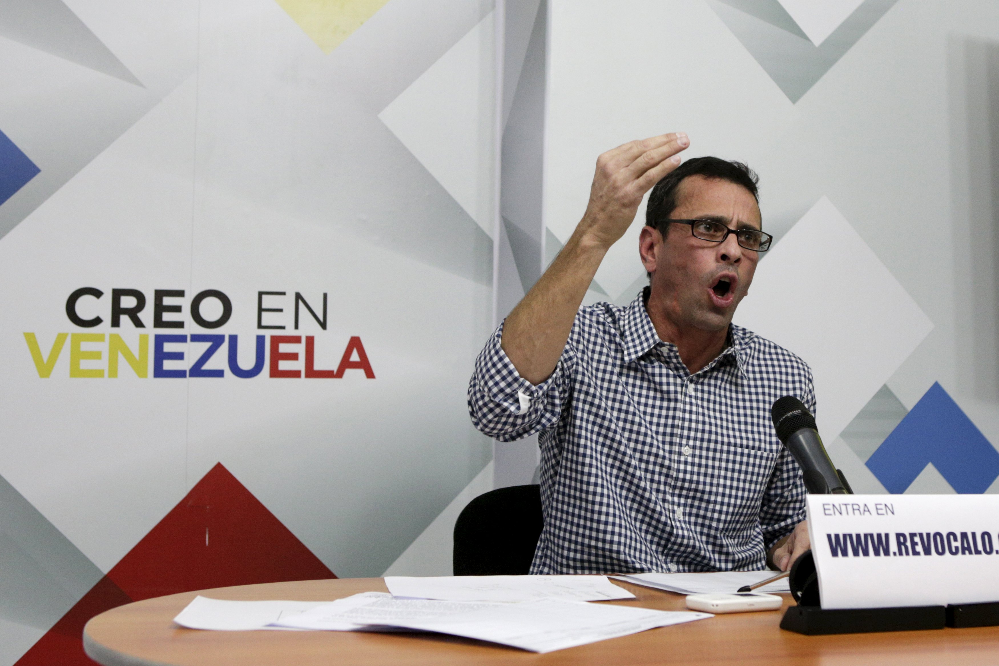 Capriles sobre viaje de Maduro: Viven como millonarios mientras alcanzamos récord de pobreza