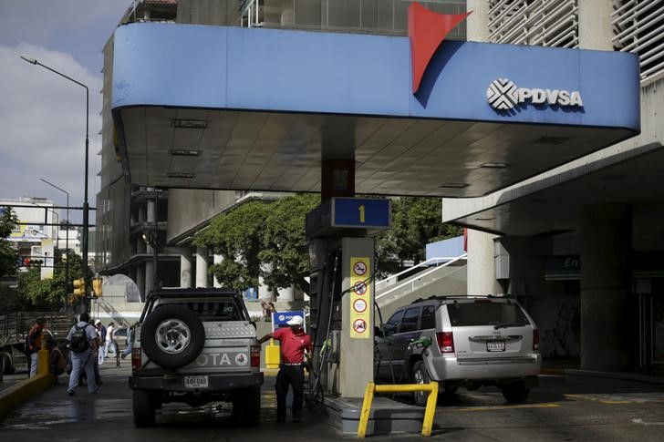 Pdvsa negocia emisión de 2.500 millones de dólares en pagarés