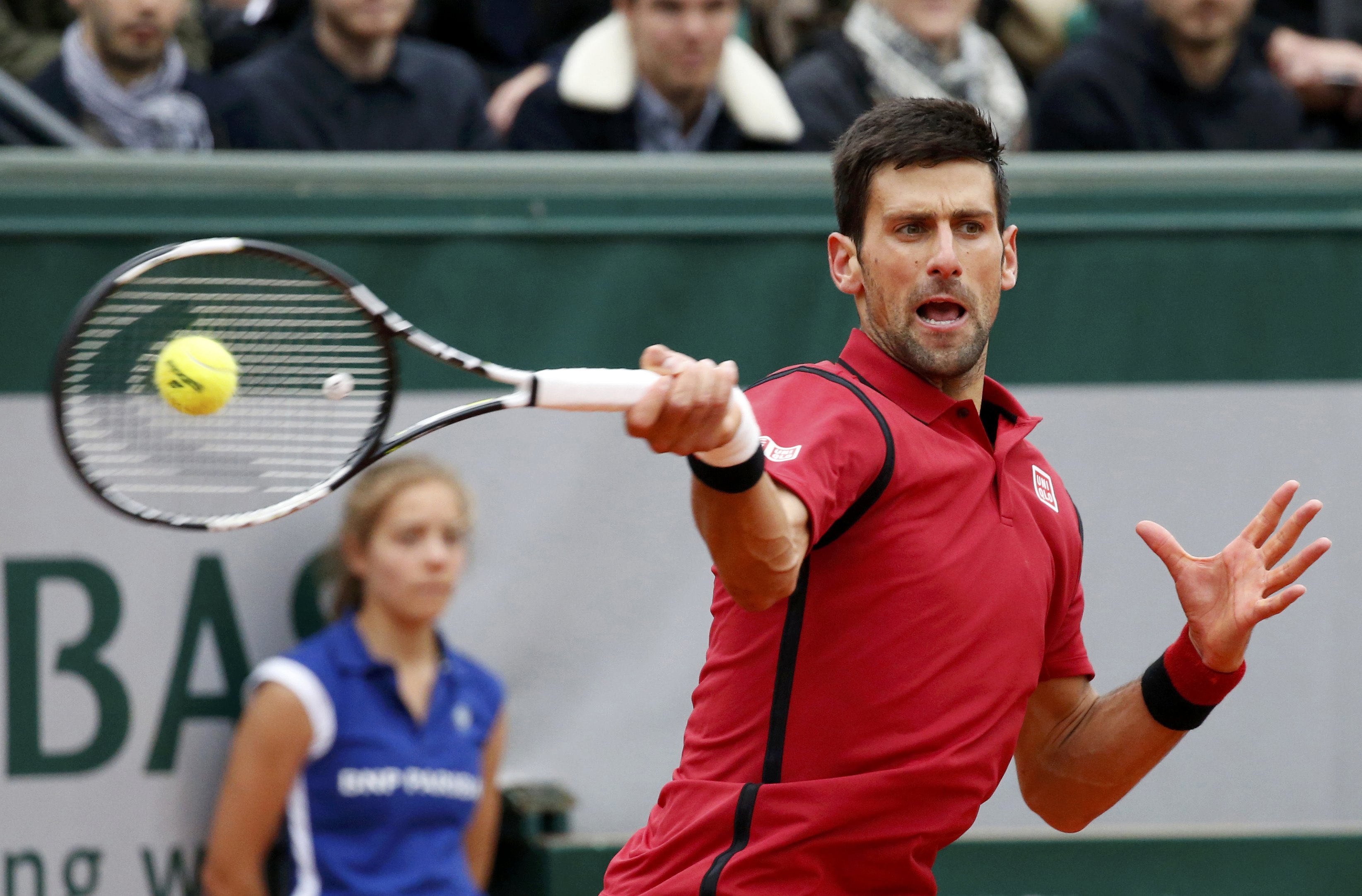 Djokovic arrolla a Thiem para llegar a final de Abierto de Francia