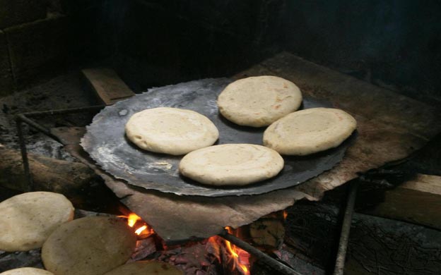 El excesivo consumo de arepa pelada causa daños intestinales