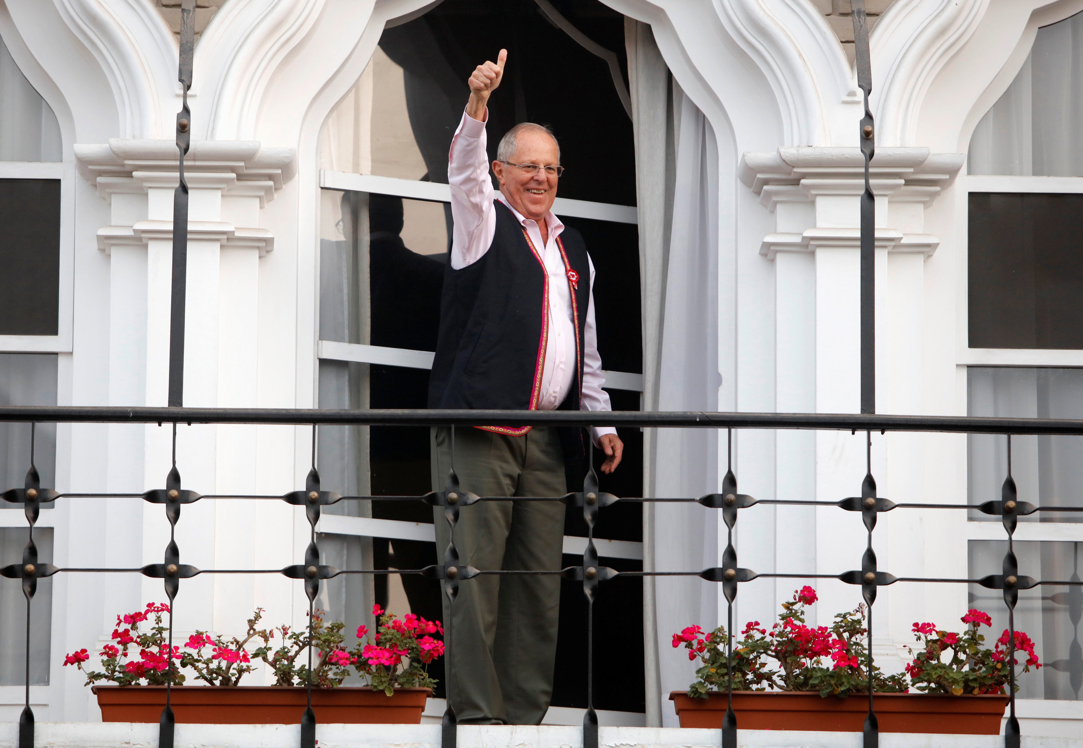 Kuczynski, a un paso de la Presidencia de Perú