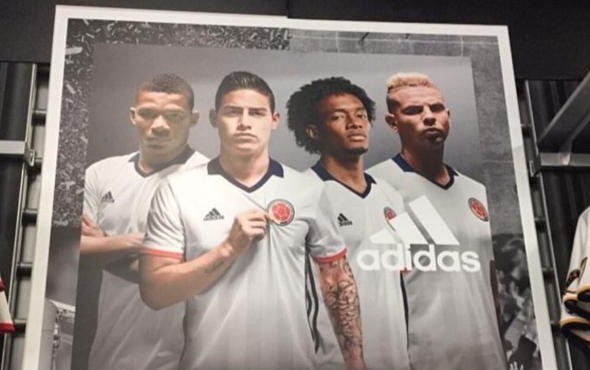 Adidas metió la pata hasta el fondo con Columbia…¡Perdón, Colombia! (FOTO)