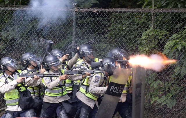 protestas policias estudiantes