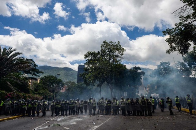 protestas policias estudiantes