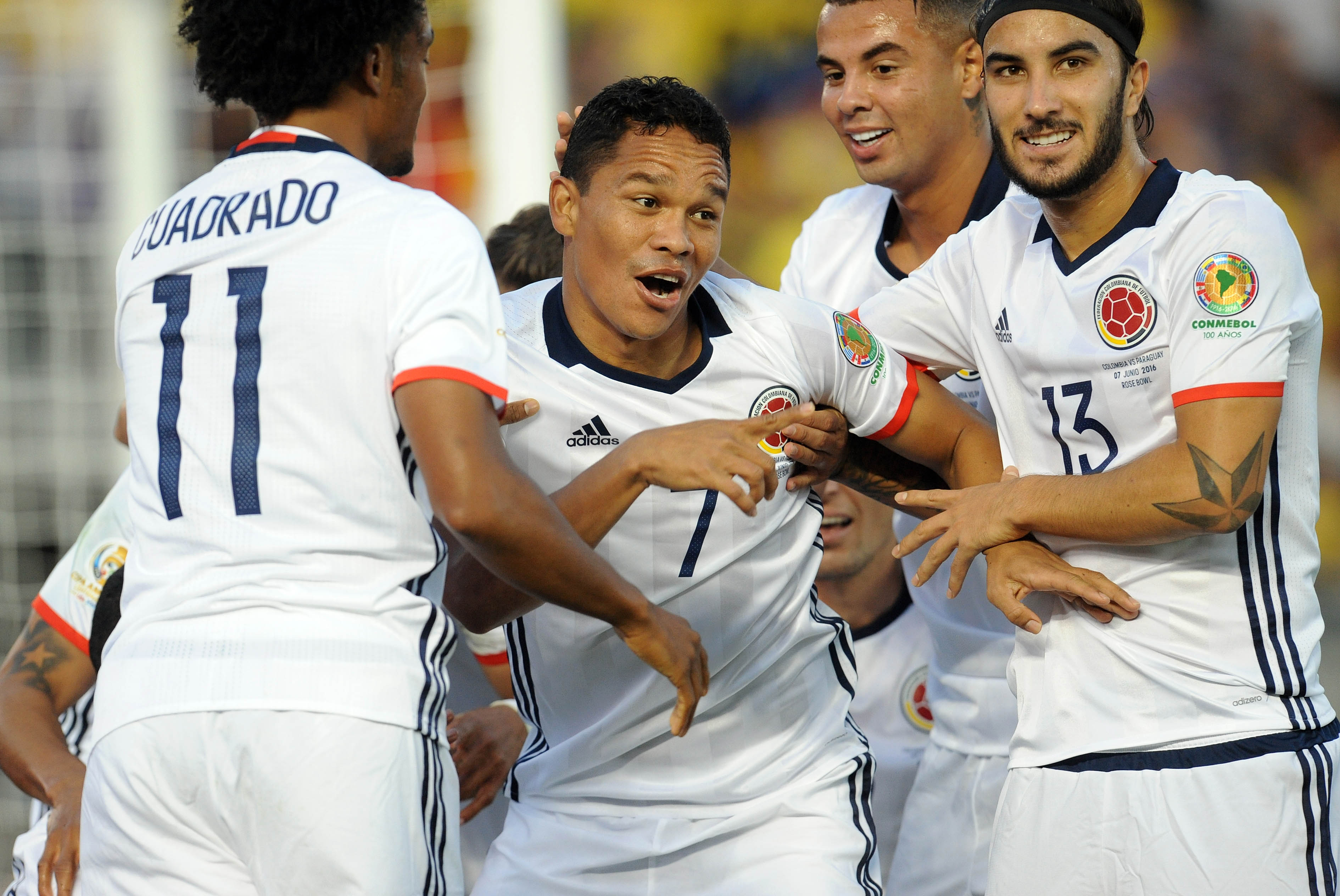 Carlos Bacca, de vendedor de pescado, pie descalzo a joya goleadora en Europa