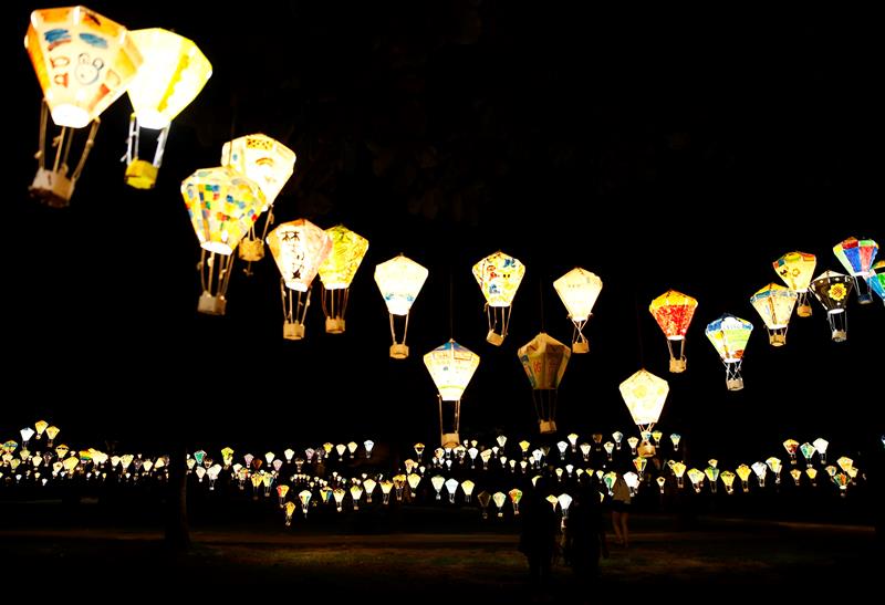 ¡Espectacular! El cielo de Taiwán se pinta de globos de colores (Fotos)