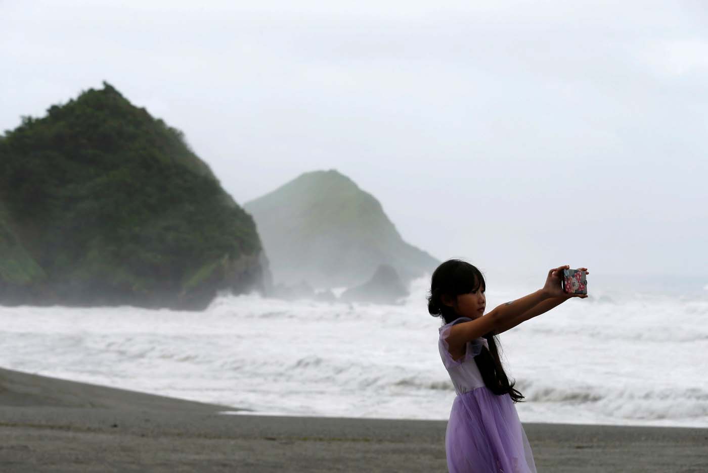 El supertifón Nepartak se dirige a Taiwán (fotos)