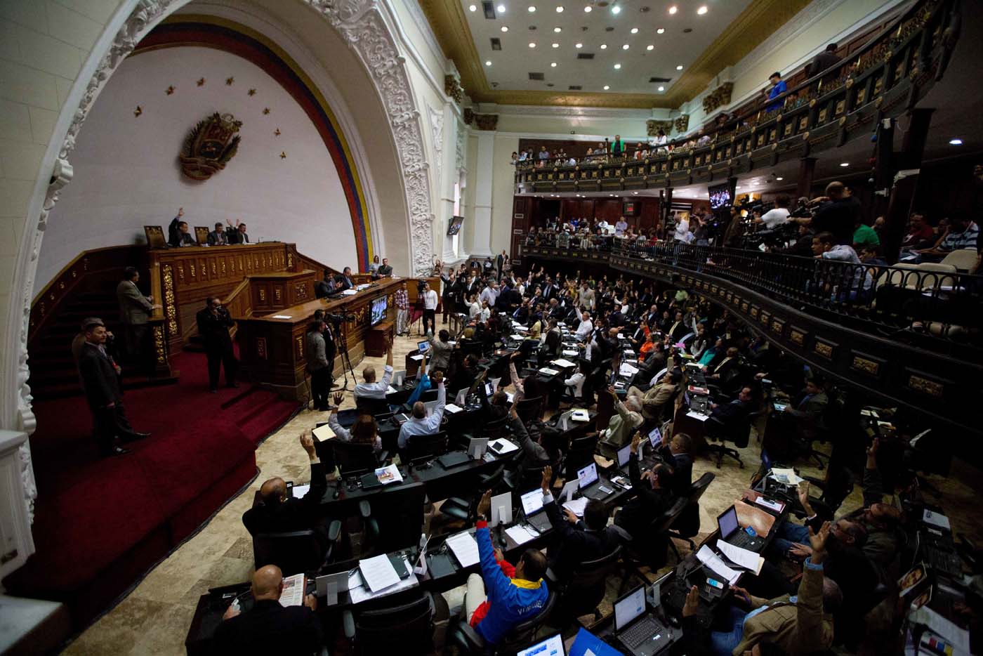 Aprobado Acuerdo en rechazo a agresiones contra diputados de la MUD por simpatizantes del Gobierno