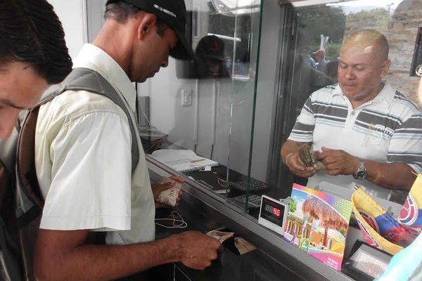 Las casas de cambio tuvieron bastante movimiento este domingo