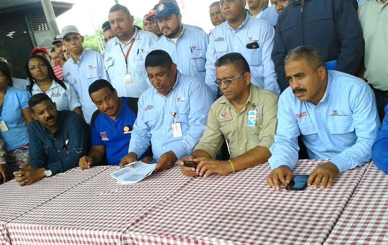 Piden al ministro Juan Arias no huirle a la discusión del contrato colectivo del sector aluminio