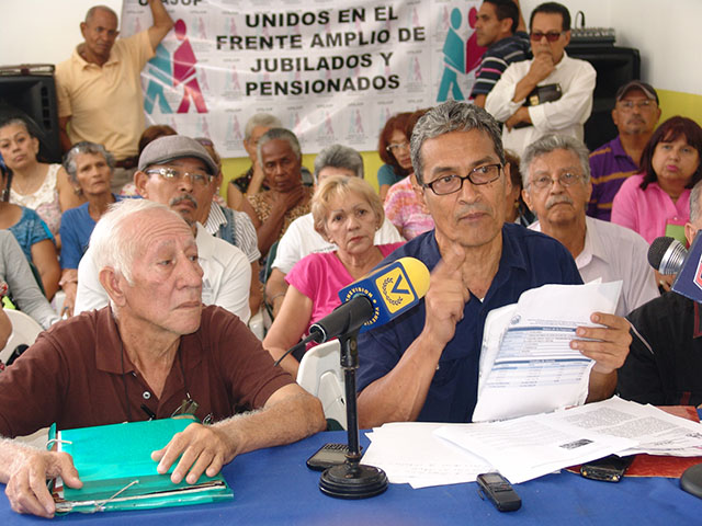 Pensionados y jubilados advierten que tomarán las calles para reclamar comida y medicinas