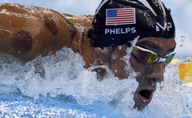 2016 Rio Olympics - Swimming - Final - Men's 200m Butterfly Semifinals - Olympic Aquatics Stadium - Rio de Janeiro, Brazil - 08/08/2016. Michael Phelps (USA) of USA competes. REUTERS/Stefan Wermuth FOR EDITORIAL USE ONLY. NOT FOR SALE FOR MARKETING OR ADVERTISING CAMPAIGNS.