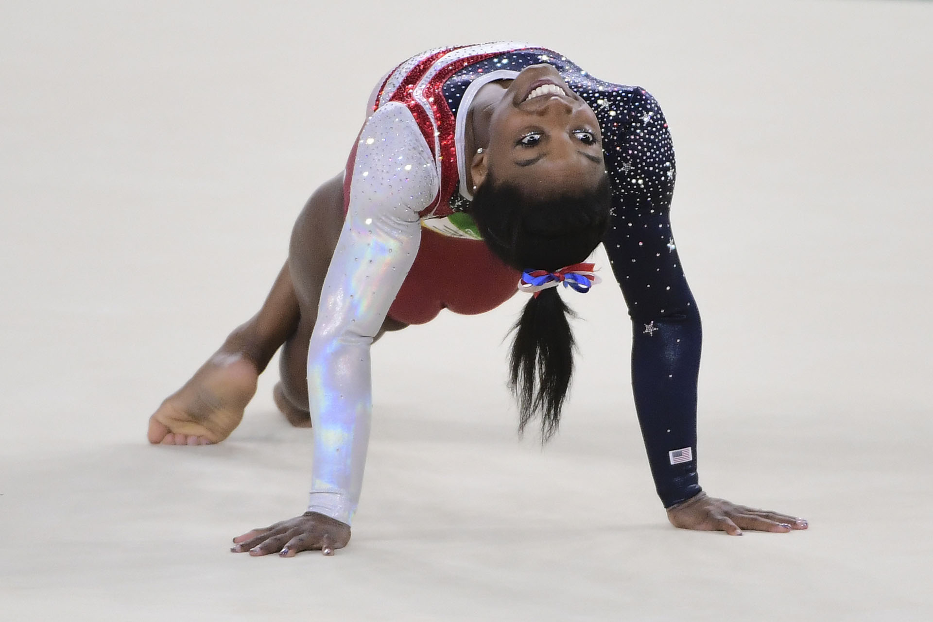 Simone Biles también denuncia abusos sexuales del exmédico del equipo de EEUU