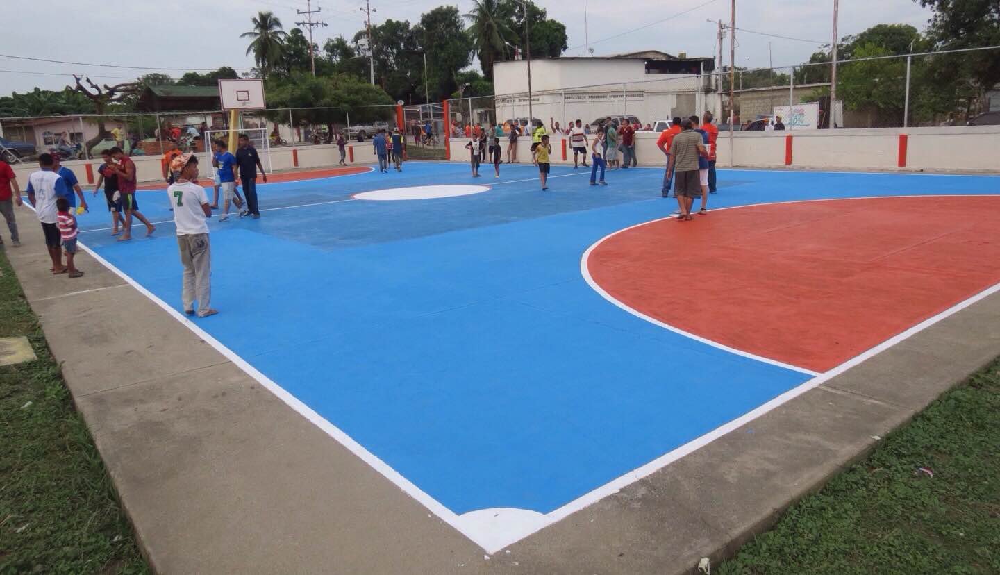 Fundación El Mejor Zulia entrega cancha reacondicionada en el municipio Colón