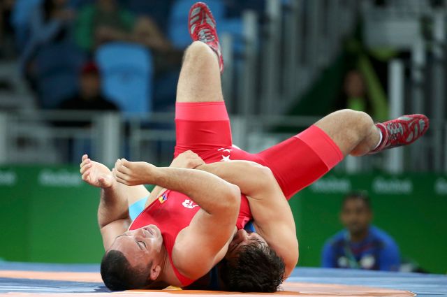 Wrestling - Men's Freestyle 97 kg 1/8 Finals