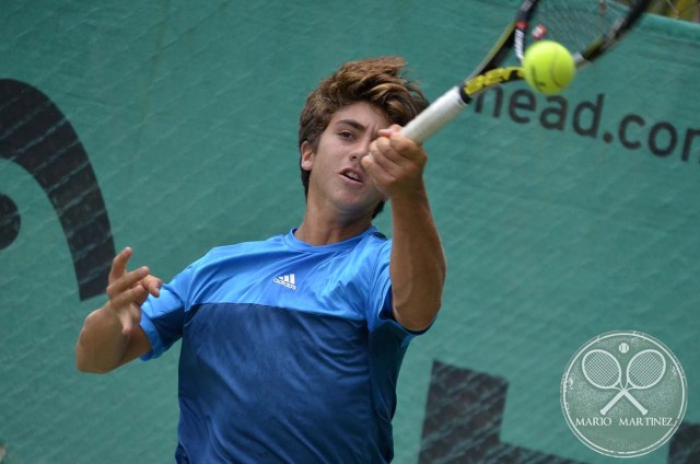 Dimitri Badra en forehand