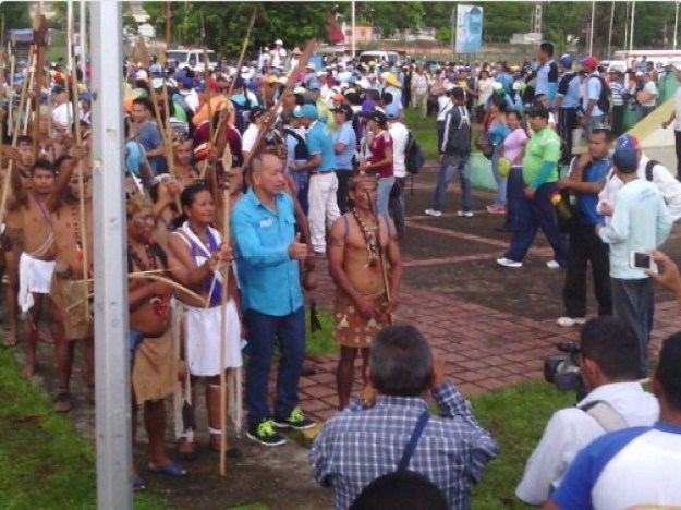 Indigenas de amazonas