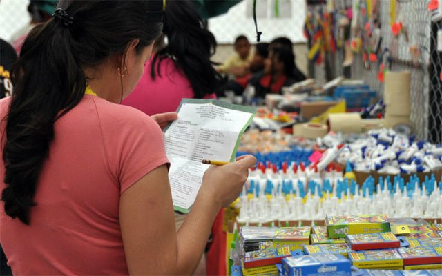 Precio de útiles escolares subió 108,74%