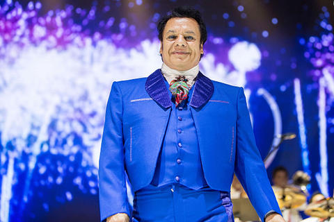 Proponen declarar el “Día de Juan Gabriel” en El Paso