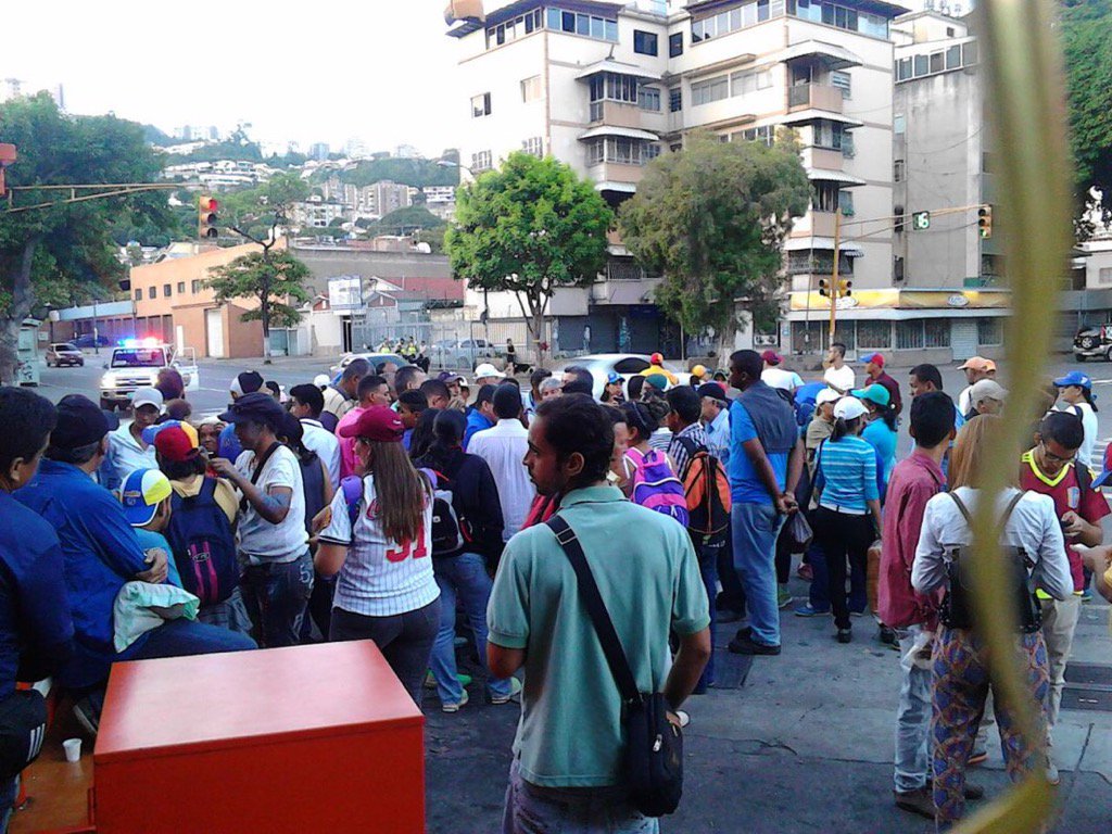 Así se reúnen en Santa Mónica para tomar Caracas (fotos)