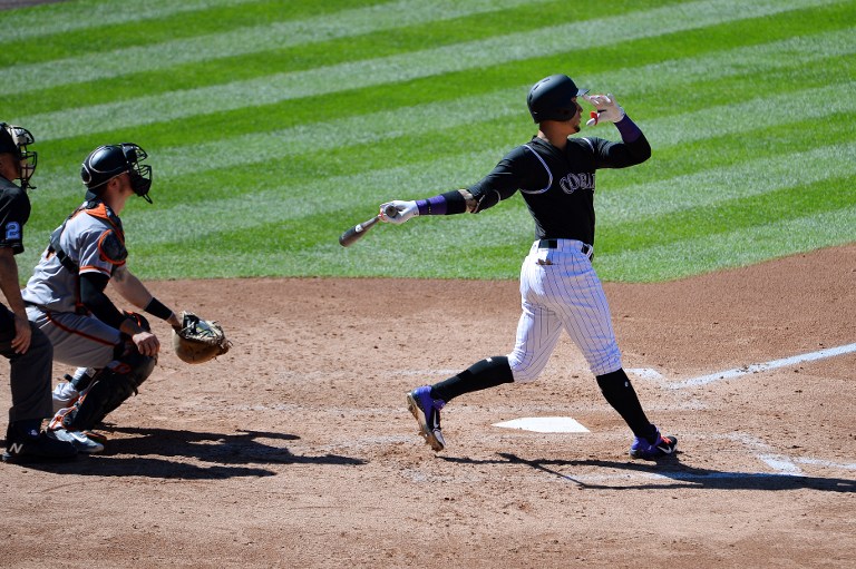 Carlos González conecta grand slam en victoria de Rockies