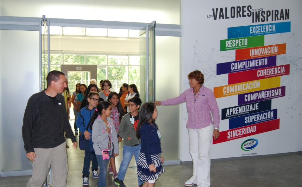 Jóvenes con talentos excepcionales visitaron el Centro Tecnológico Daycohost