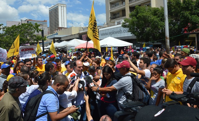 Julio Borges rechaza contundentemente arremetida del Sebin contra la dirigencia de Primero Justicia