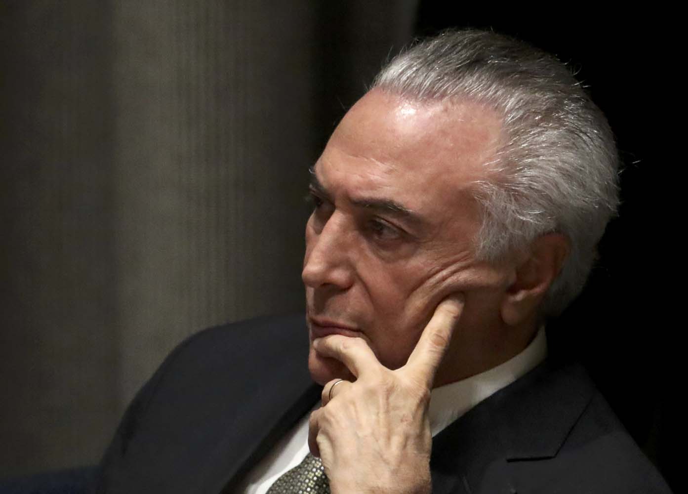 Temer pide a la Fiscalía acelerar investigación por corrupción que lo salpica