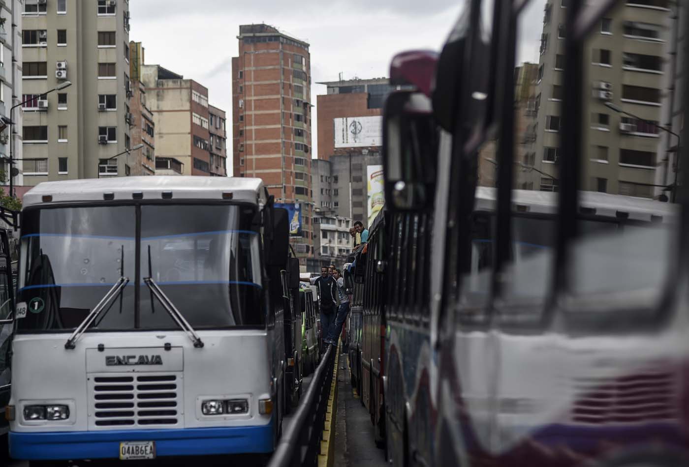 Declaran “paro técnico” choferes de todo el país