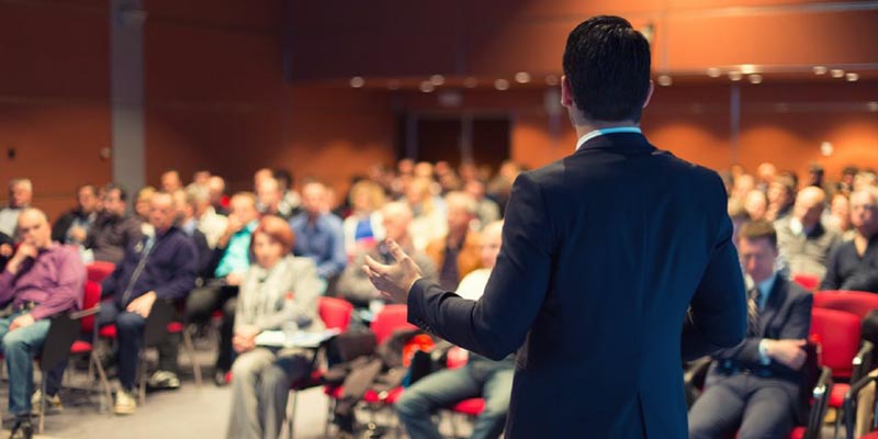 ¿Cómo ser o convertirse en conferencista profesional?