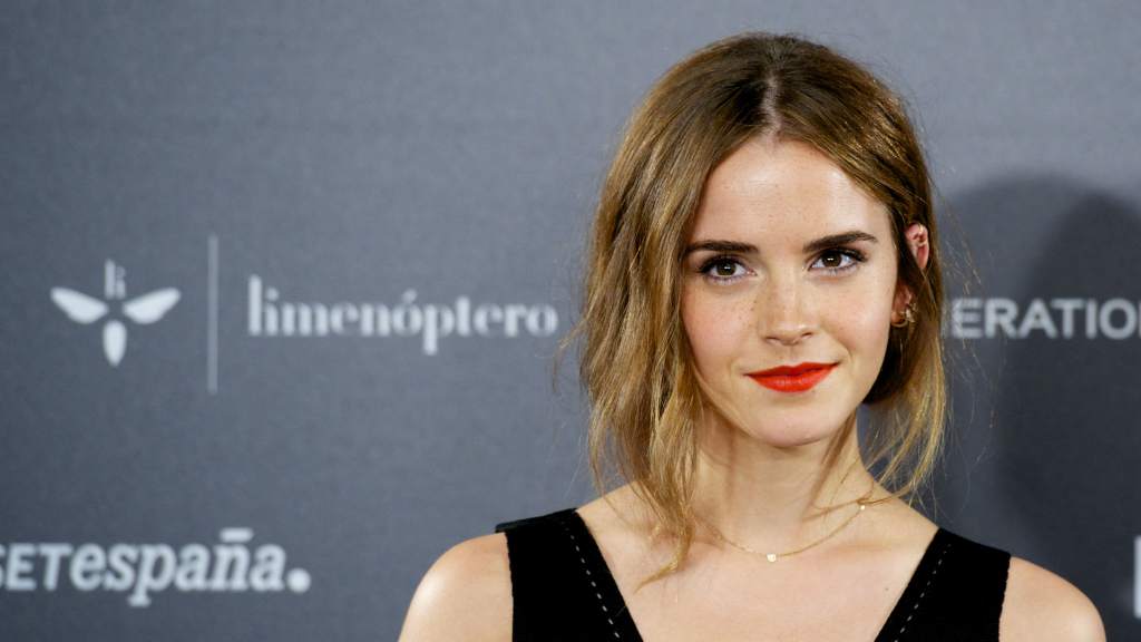 ¡Sigue la polémica! Aparecen más fotos de Emma Watson completamente desnuda