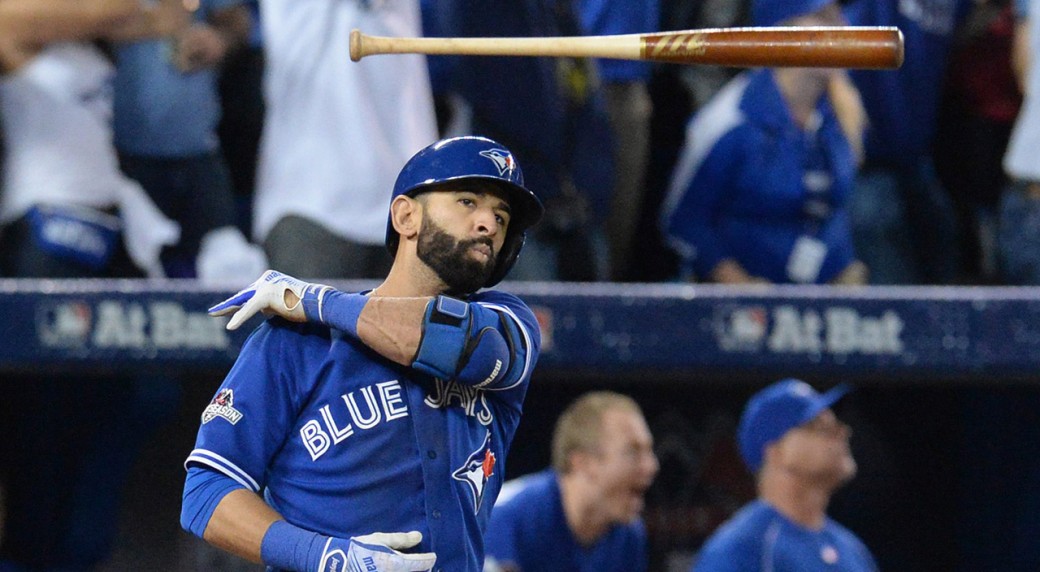 Toronto pegó primero ante Texas con José Bautista como protagonista