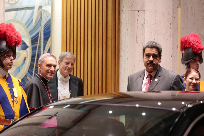 El papa Francisco recibió a Maduro en el Vaticano (FOTOS)